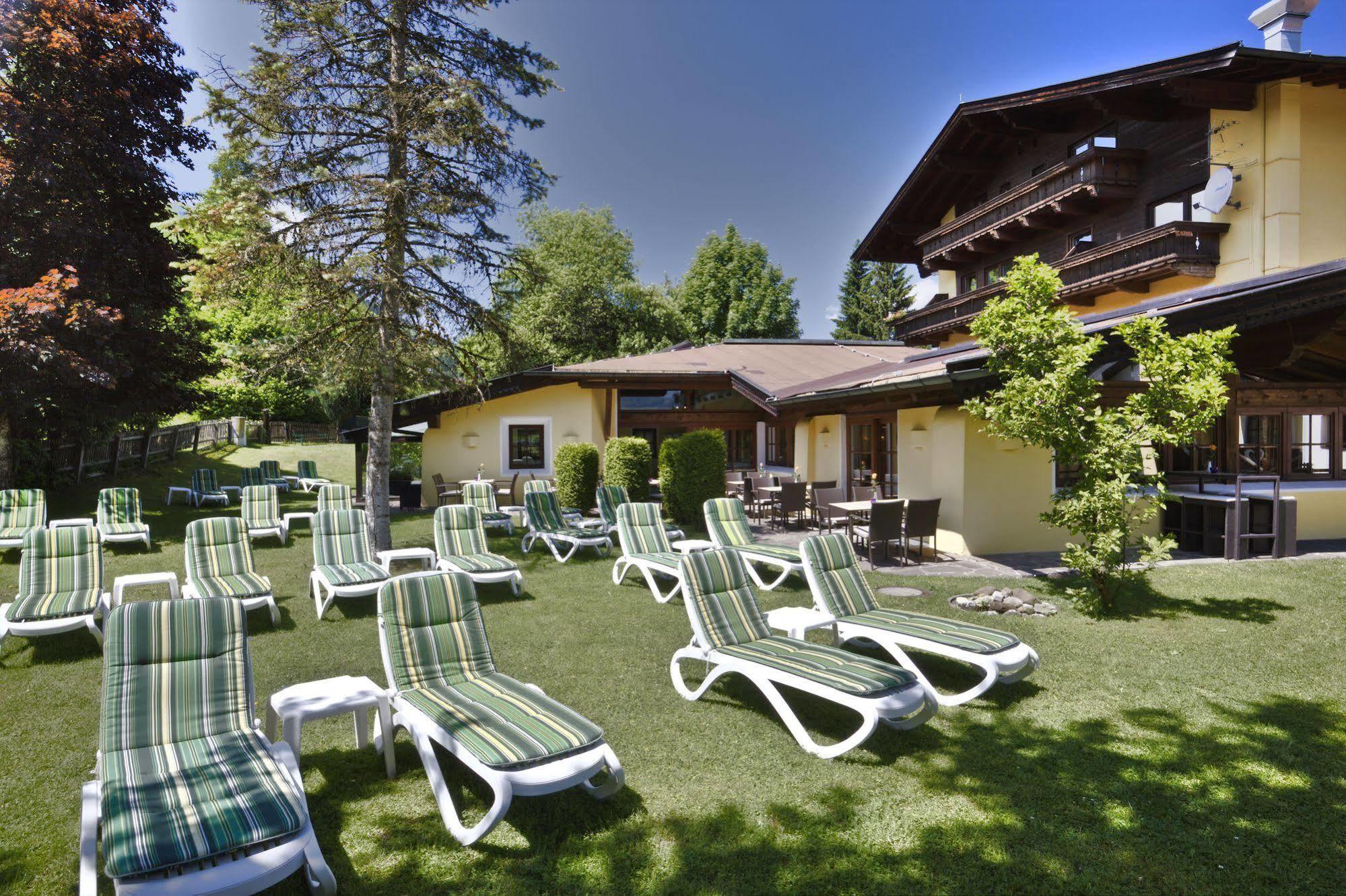 Alpenresidenz Adler Hotel Kirchberg in Tirol Bagian luar foto