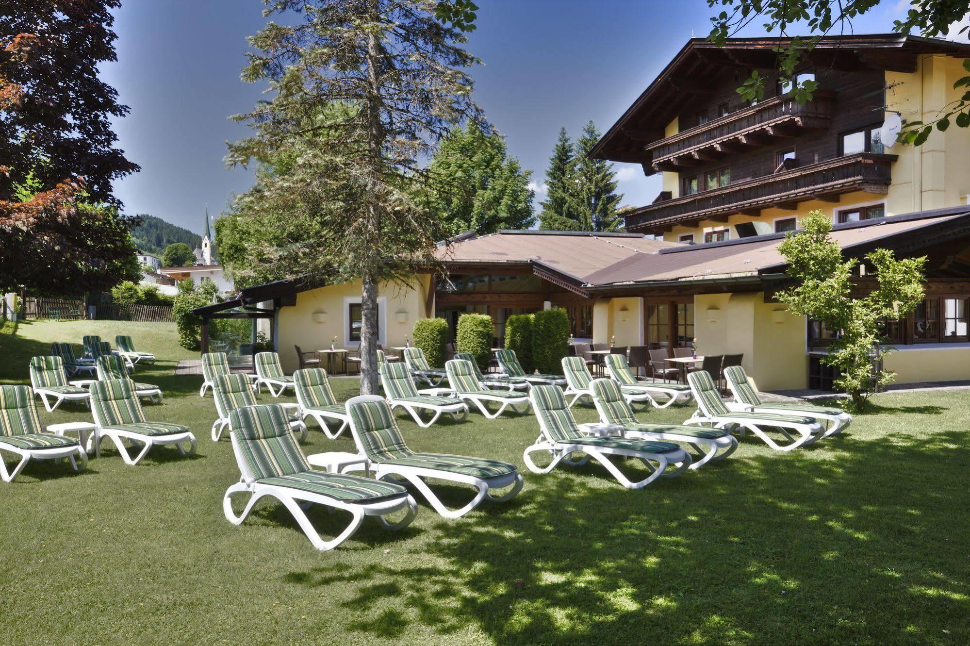 Alpenresidenz Adler Hotel Kirchberg in Tirol Bagian luar foto
